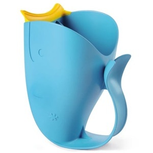 Skip Hop, SKIP HOP Shampoo-Spülhilfe Moby Waterfall Rinser, SKIP HOP® Moby Baby Becher zum Haarewaschen blau
