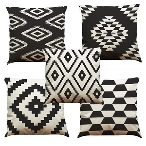 Lighinthebox, 5er Set einfarbig floral kariert Natur / Bio Kissenbezug, lässig Retro traditionell / klassisch Dekokissen Outdoor Kissen für Sofa Couch Bett Stuhl 4545cm schwarz weiß Lightinthebox, 5er Set einfarbig floral kariert Natur / Bio Kissenbezug, lässig Retro traditionell / klassisch Dekokissen Outdoor Kissen für Sofa Couch Bett Stuhl 4545cm schwarz weiß Lightinthebox