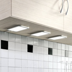 Lampenwelt.com, LED-Unterbauleuchte Svela, 3er-Set, Lindby Svela LED-Unterbauleuchte, 3er-Set, silber