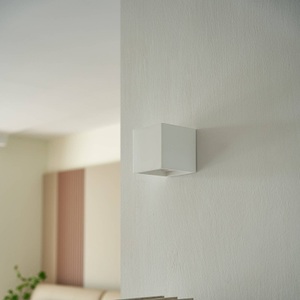 Lampenwelt.com, Dezente Halogen-Wandleuchte Freja aus Gips, Lindby Wandleuchte Freja, weiß, Gips, G9