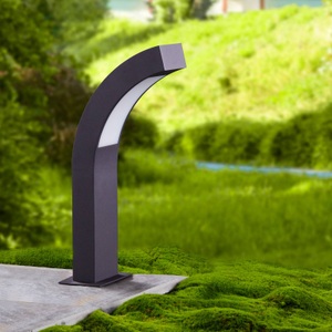 Geneigte LED-Sockelleuchte Lennik, 40 cm