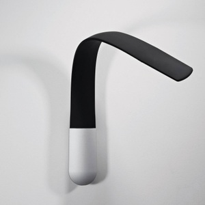 QisDesign, Flexible LED-Wandleuchte Hatha Wall, schwarz, 