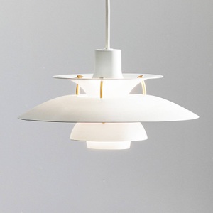 Louis Poulsen, Louis Poulsen PH 5 Mini - Hängeleuchte weiß modern, Pendelleuchte PH 5 Mini metall weiß / Ø 30 cm - Louis Poulsen weiß en metall