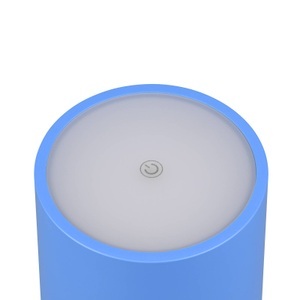 Reality Leuchten, LED-Akkutischleuchte Fernandez, blau, IP54, CCT, dimmbar, LED-Akkutischleuchte Fernandez, blau, IP54, CCT, dimmbar