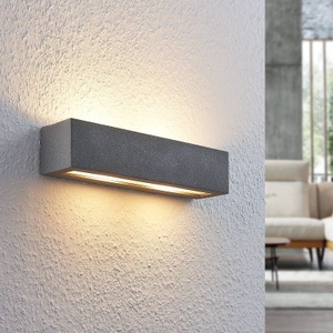 Lindby Nellie LED-Beton-Wandlampe, Breite 35,3 cm