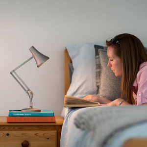 Anglepoise, Anglepoise 90 Mini Mini LED-Tischlampe silber, Tischleuchte 92 Mini Mini LED metall rosa grau / LED - Netzanschluss oder USB - Anglepoise grau en metall