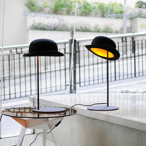 Innermost, Innermost Jeeves Table Tischleuchte aus Filz, 