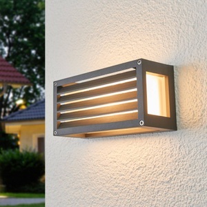 Lampenwelt.com, Gestreifte Außenwandlampe Aurelien, dunkelgrau, Lucande Außenwandlampe Aurelien, Alu, 12,5cm hoch, gestreift