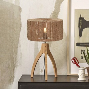 Good & Mojo, GOOD & MOJO Iguazu Tischlampe, Dreibein, natur, GOOD & MOJO Iguazu Tischlampe, Dreibein, natur
