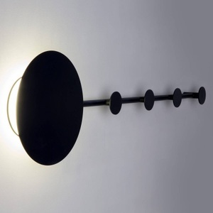 Lorefar (FARO), Als Garderobe nutzbare LED-Wandleuchte Han schwarz, 