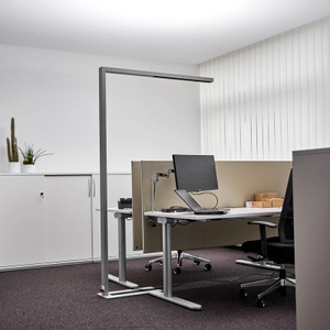 Lampenwelt.com, LED-Büro-Stehlampe Jolinda mit Sensor und Dimmer, LED-Büro-Stehlampe Jolinda Sensor, Dimmer, silber