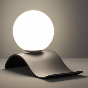Trio Lighting, Glas-Tischleuchte Lara, schwarz matt, 