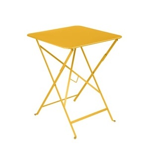 Fermob, Klapptisch Bistro metall gelb / 57 x 57 cm - Stahl / 2 Personen - Fermob en, Klapptisch Bistro metall gelb / 57 x 57 cm - Stahl / 2 Personen - Fermob en