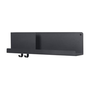 Muuto, Folded Medium Regal / L 62 cm - Metall - 2 Haken + 1 Ablagefach - Muuto schwarz en metall, Regal Folded Medium metall schwarz / L 62 cm - Metall - 2 Haken + 1 Ablagefach - Muuto schwarz en metall