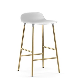 Normann Copenhagen, Normann Copenhagen Form Barhocker, Barhocker Form metall plastikmaterial weiß gold / H 65 cm - Stuhlbeine Messing - Normann Copenhagen gold en plastikmaterial