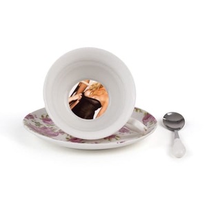 Seletti, Guiltless - Rumina Teetasse / Mit Untertasse & Löffel Erotisches Bild auf dem Tassenboden - Seletti rosa en keramik, Teetasse Guiltless - Rumina keramik rosa / Mit Untertasse & Löffel Erotisches Bild auf dem Tassenboden - Seletti rosa en keramik