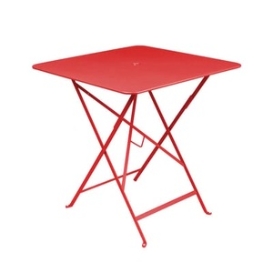 Fermob, Fermob Bistro Tisch eckig quadratisch mohnrot, Klapptisch Bistro metall rot 71 x 71 cm - Klapptisch - Mit Loch für Sonnenschirm - Fermob rot en metall