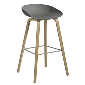Hay, Barhocker About a stool AAS 32 plastikmaterial grau holz natur / H 75 cm - Kunststoff, Stuhlbeine Holz - Hay grau en plastikmaterial, Barhocker About a stool AAS 32 plastikmaterial holz grau / H 75 cm - Kunststoff, Stuhlbeine Holz - Hay grau en holz