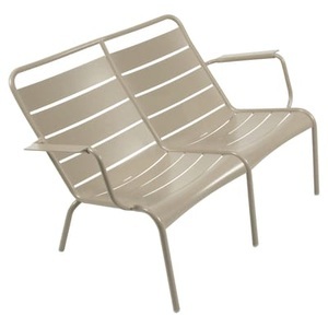 Fermob, Luxembourg Duo Bank mit Rückenlehne 2-Sitzer - Fermob braun/beige en metall, Bank mit Rückenlehne Luxembourg Duo metall braun beige 2-Sitzer - Fermob beige en metall