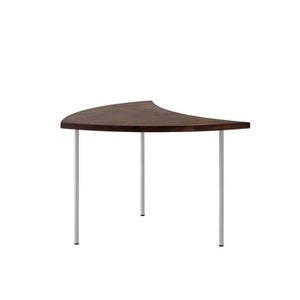 &tradition, Pinwheel HM7 (1953) Beistelltisch / 65 x 65 cm - &tradition holz natur en holz, Beistelltisch Pinwheel HM7 (1953) holz natur / 65 x 65 cm - &tradition holz natur en holz