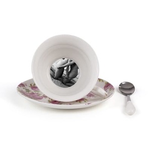 Seletti, Guiltless - Vesta Teetasse / Mit Untertasse & Löffel Erotisches Bild auf dem Tassenboden - Seletti rosa en keramik, Teetasse Guiltless - Vesta keramik rosa / Mit Untertasse & Löffel Erotisches Bild auf dem Tassenboden - Seletti rosa en keramik