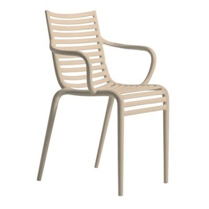 Driade, Pip-e Stapelbarer Sessel / Kunststoff - Driade beige en plastikmaterial, Stapelbarer Sessel Pip-e plastikmaterial beige / Kunststoff - Driade beige en plastikmaterial