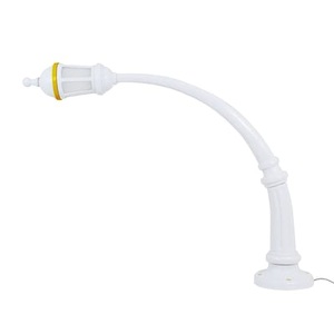 Seletti, Street Lamp Outdoor Stehleuchte / Kunstharz - L 242 x H 190 cm - Seletti weiß en plastikmaterial, Outdoor-Stehleuchte Street Lamp Outdoor plastikmaterial weiß / Kunstharz - L 242 x H 190 cm - Seletti weiß en plastikmaterial