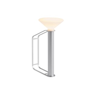 Muuto, Piton Lampe ohne Kabel - Muuto grau en metall, Kabellose, wiederaufladbare Außenlampe Piton grau silber metall - Muuto metall en metall