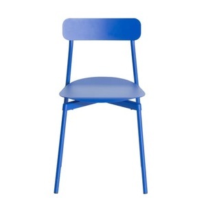 Petite Friture, Week-End Couchtisch / Large - 127 x 51 cm - Petite Friture grün en metall, Stapelbarer Stuhl Fromme metall blau / Aluminium - Petite Friture blau en metall