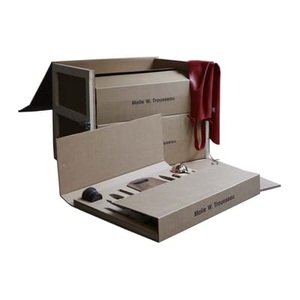 Malle W. Trousseau, La Malle Set Kuchenutensilien / 28 Teile zum Schneiden, Kochen & Aufbewahren - Limitiert - Malle W. Trousseau bunt en holz, Set Kuchenutensilien La Malle holz bunt / 28 Teile zum Schneiden, Kochen & Aufbewahren - Limitiert - Malle W. Trousseau bunt en holz
