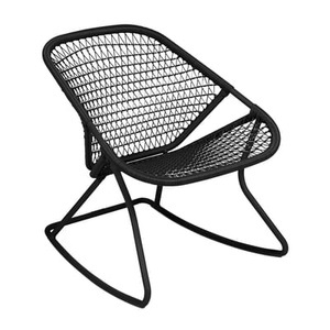 Fermob, Sixties Schaukelstuhl / Weiche Sitzfläche aus geflochtenem Kunststoff - Fermob schwarz en plastikmaterial, Schaukelstuhl Sixties plastikmaterial schwarz / Weiche Sitzfläche aus geflochtenem Kunststoff - Fermob schwarz en plastikmaterial