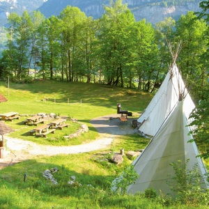 SMARTBOX, 1 Nacht Im Tipi-zelt Mit Bogenschiessen, Armbrust Und Blasrohr-kurs - Geschenkbox Unisex, 1 Nacht im Tipi-Zelt mit Bogenschiessen, Armbrust und Blasrohr-Kurs