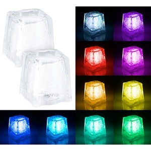 Lunartec, Lunartec 2er Pack Deko-Licht im Eiswürfel-Look mit RGB-Farbwechsel-LED, 2er Pack Deko-Licht im Eiswürfel-Look mit RGB-Farbwechsel-LED