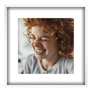 myposter, Fotoabzug auf Hahnemühle im Holzrahmen in weiß im Format 28 x 21 cm, 
