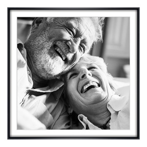 myposter, Fotodruck auf hochwertiges Papier im Bilderrahmen Alu rund in schwarz matt im Format 50 x 40 cm, 