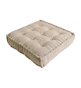 mutoni inspiration, Sofa Kissen Exotic beige 80x80, 