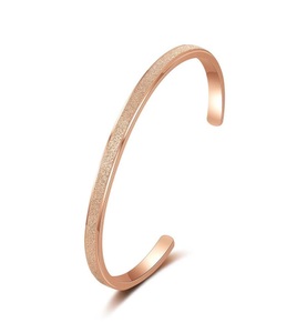 undefined, Ailoria - Aurélie Armband mit Schmucktäschchen, AILORIA - AURÉLIE Armreif, 16.5CM, Roségold