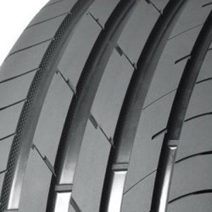Nokian, Nokian Hakka Black 3 ( 225/55 R17 101Y XL )