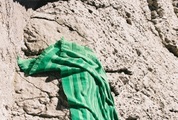 SERVIETTE Badetuch in grün