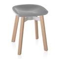 SU Small Stool Hocker, Sitz polyethylen, flint grey, Gestell holz, natural