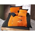 Bettwäsche in orange-anthrazit mit modernem Muster