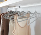 8 extraschmale Kleiderbügel, grau
