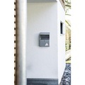 Aschenbecher 4 l Durable Metall (B x H x T) 310 x 450 x 107 mm Silber (metallic) Inkl. Wandhalterung 1 St.