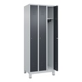 C+P Spind Classic PLUS, Füsse, 3 Abteile, HxBxT 1.950 x 750 x 500 mm, lichtgrau, anthrazitgrau, Zylinderschloss, ohne Mitteltrennwand