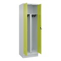 C+P PSA Doppel-Spind Classic PLUS, Sockel, 2 Abteile, HxBxT 1.950 x 600 x 500 mm, lichtgrau, clowngrün, für Vorhängeschloss