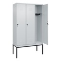 C+P Spind Classic PLUS, Gestell, 3 Abteile, HxBxT 2.120 x 1.200 x 500 mm, lichtgrau, lichtgrau, für Vorhängeschloss, ohne Mitteltrennwand