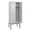 C+P Spind Classic PLUS, Gestell, 2 Abteile, HxBxT 2.120 x 800 x 500 mm, lichtgrau, lichtgrau, Zylinderschloss, mit Mitteltrennwand