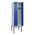 C+P Spind Classic PLUS, Gestell, 2 Abteile, HxBxT 2.120 x 600 x 500 mm, lichtgrau, enzianblau, Zylinderschloss, ohne Mitteltrennwand