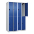 C+P Doppelstock-Spind Classic PLUS, 4 Abteile, lichtgrau / enzianblau, HxB 1850 x 1200 mm, mit Bodengleitern, Drehriegel
