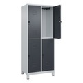 C+P Doppelstock-Spind Classic PLUS, 2 Abteile, lichtgrau / grau, HxB 1950 x 800 mm, mit Füßen, Drehriegel